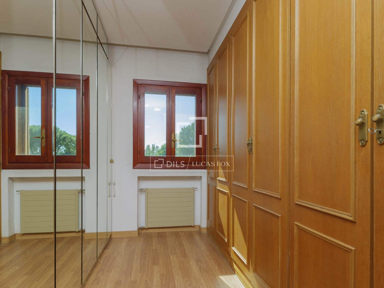 8 soveværelse Villa til salg i Pozuelo de Alarcon med swimmingpool garage - € 2.500.000 (Ref: 9883677)