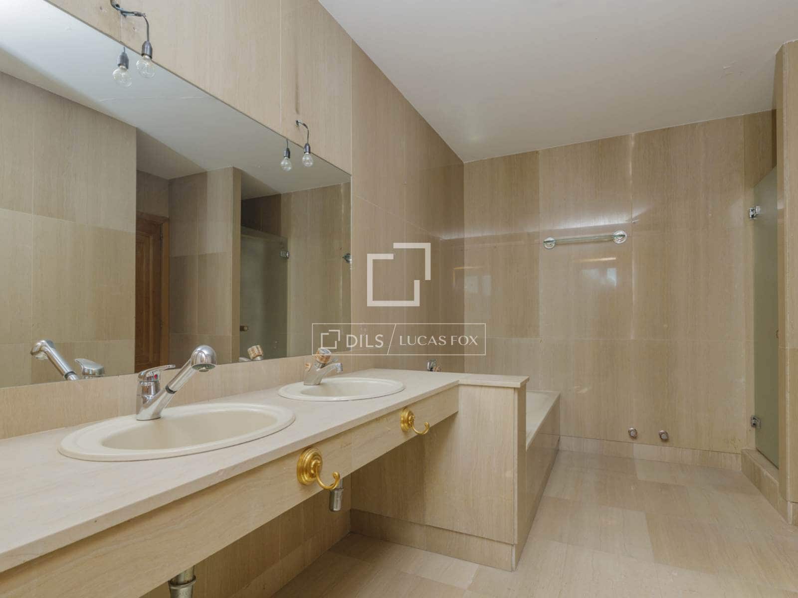 8 soveværelse Villa til salg i Pozuelo de Alarcon med swimmingpool garage - € 2.500.000 (Ref: 9883677)