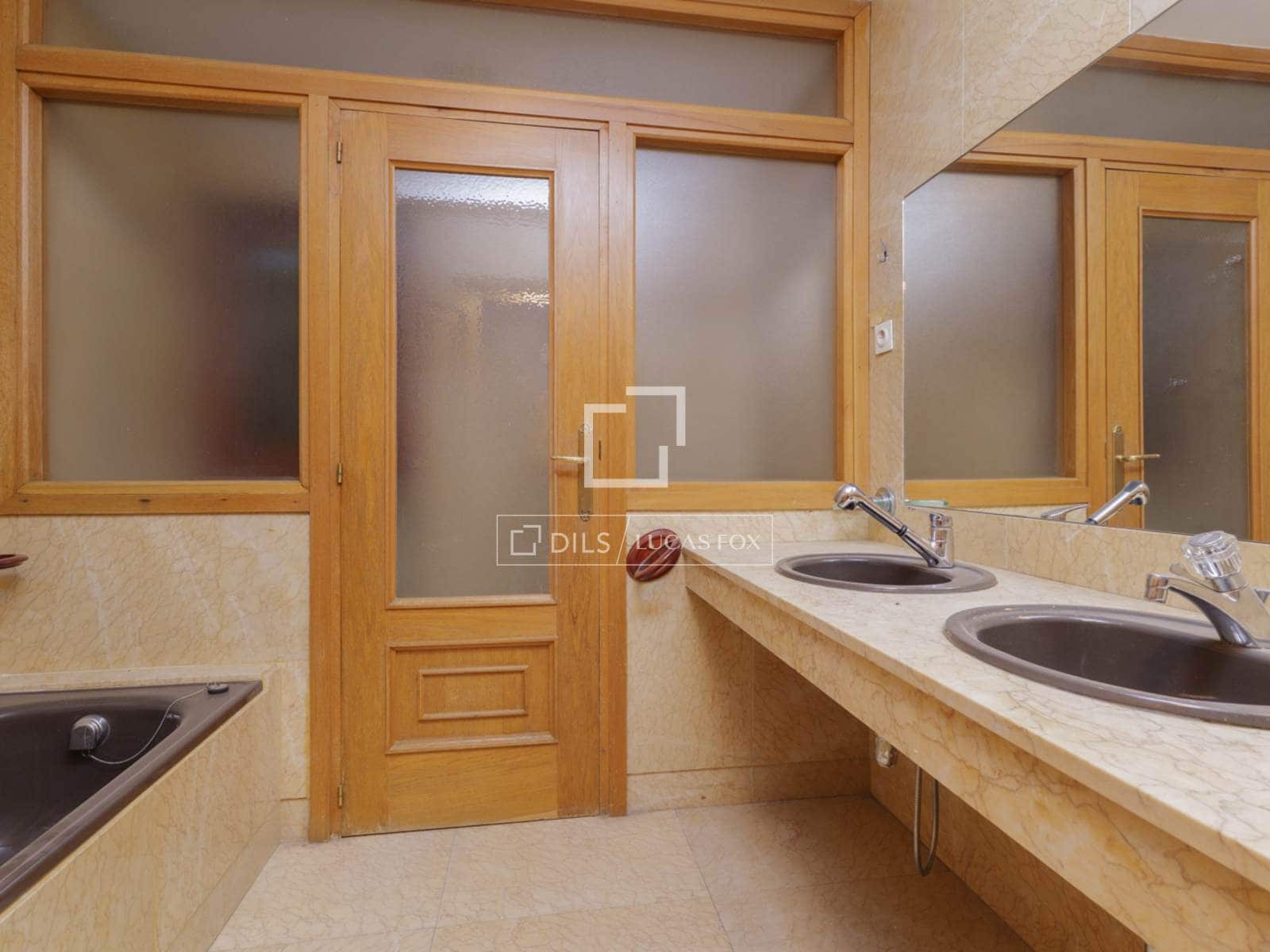 8 soveværelse Villa til salg i Pozuelo de Alarcon med swimmingpool garage - € 2.500.000 (Ref: 9883677)