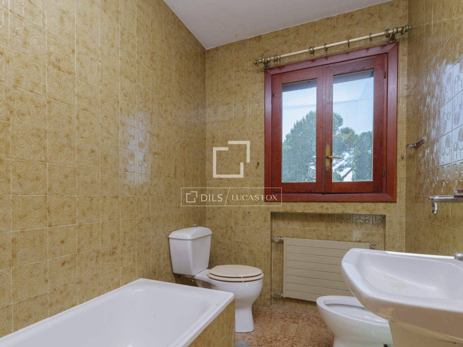 8 soveværelse Villa til salg i Pozuelo de Alarcon med swimmingpool garage - € 2.500.000 (Ref: 9883677)