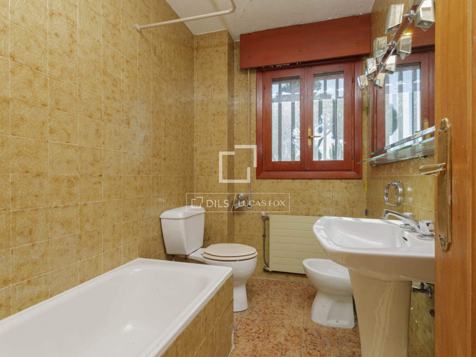 8 soveværelse Villa til salg i Pozuelo de Alarcon med swimmingpool garage - € 2.500.000 (Ref: 9883677)
