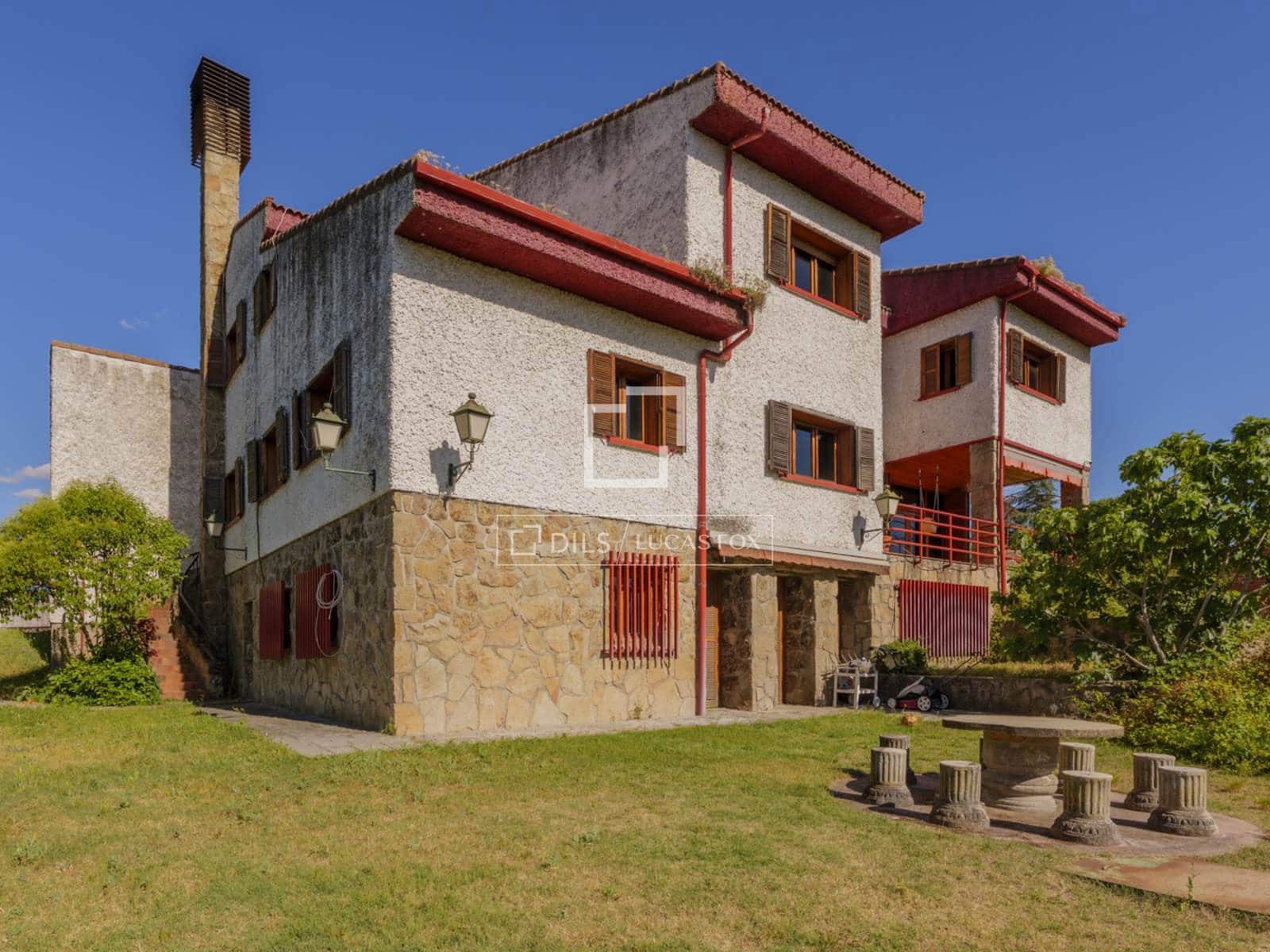 8 soveværelse Villa til salg i Pozuelo de Alarcon med swimmingpool garage - € 2.500.000 (Ref: 9883677)