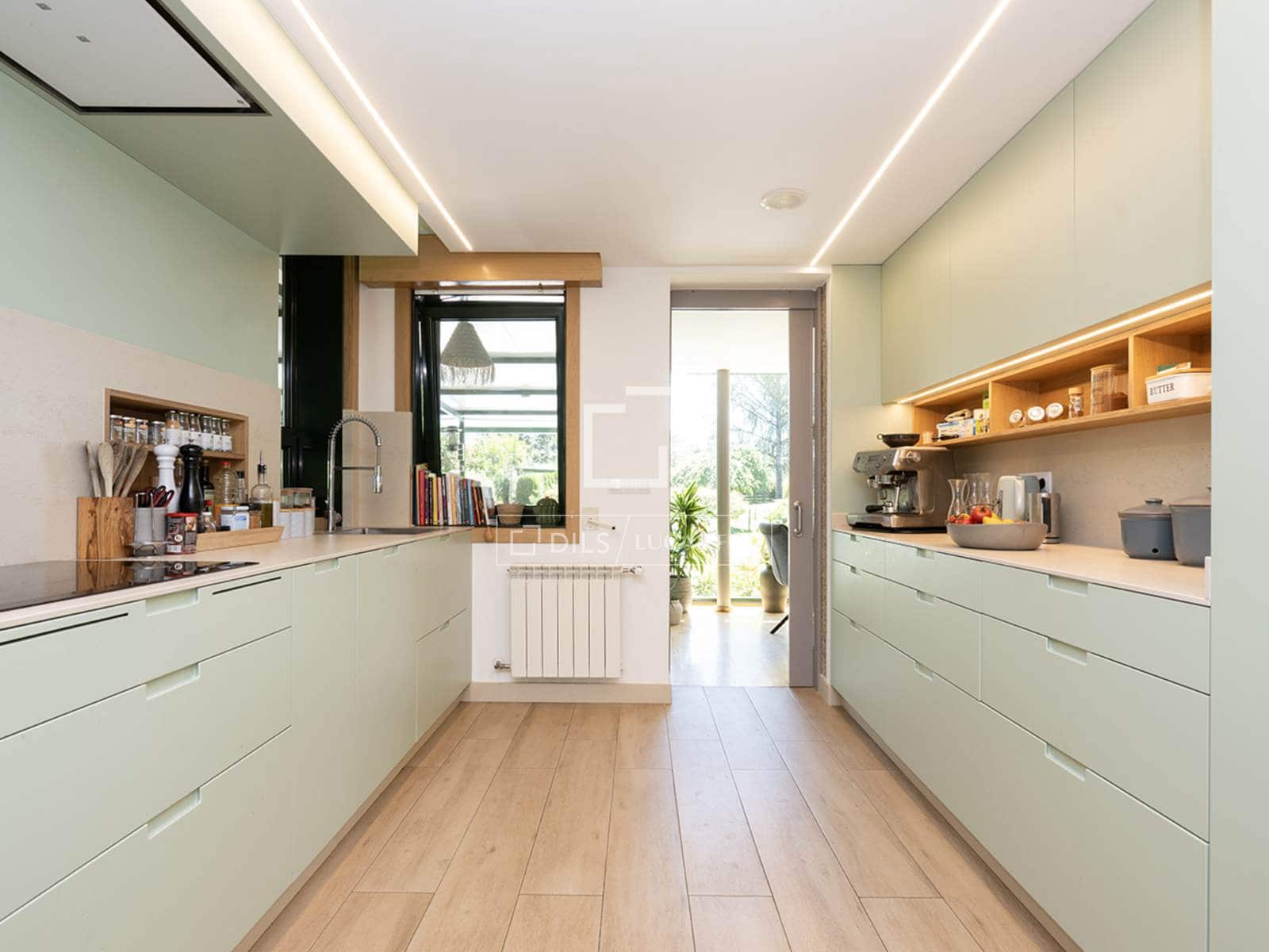 4 soveværelse Villa til salg i Tui med garage - € 595.000 (Ref: 9883678)
