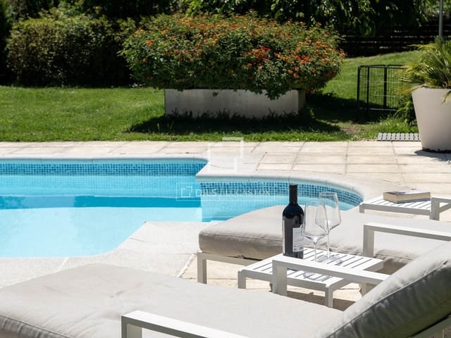 4 soveværelse Villa til salg i Tui med garage - € 595.000 (Ref: 9883678)