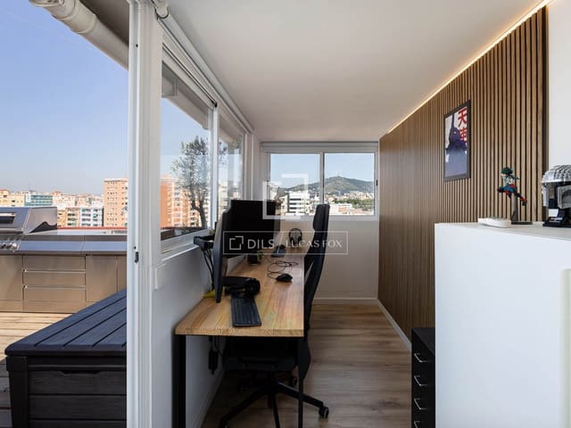 1 sypialnia Penthouse na sprzedaż w Miasto Barcelona - 380 000 € (Ref: 9883679)