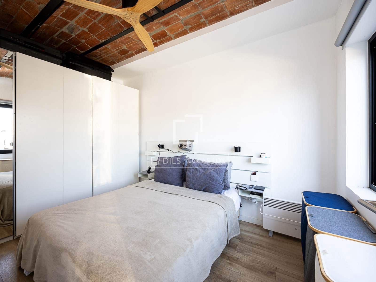 1 sypialnia Penthouse na sprzedaż w Miasto Barcelona - 380 000 € (Ref: 9883679)