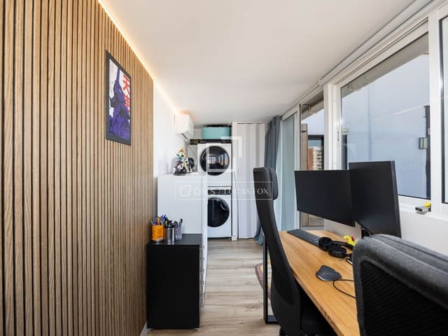 1 sypialnia Penthouse na sprzedaż w Miasto Barcelona - 380 000 € (Ref: 9883679)