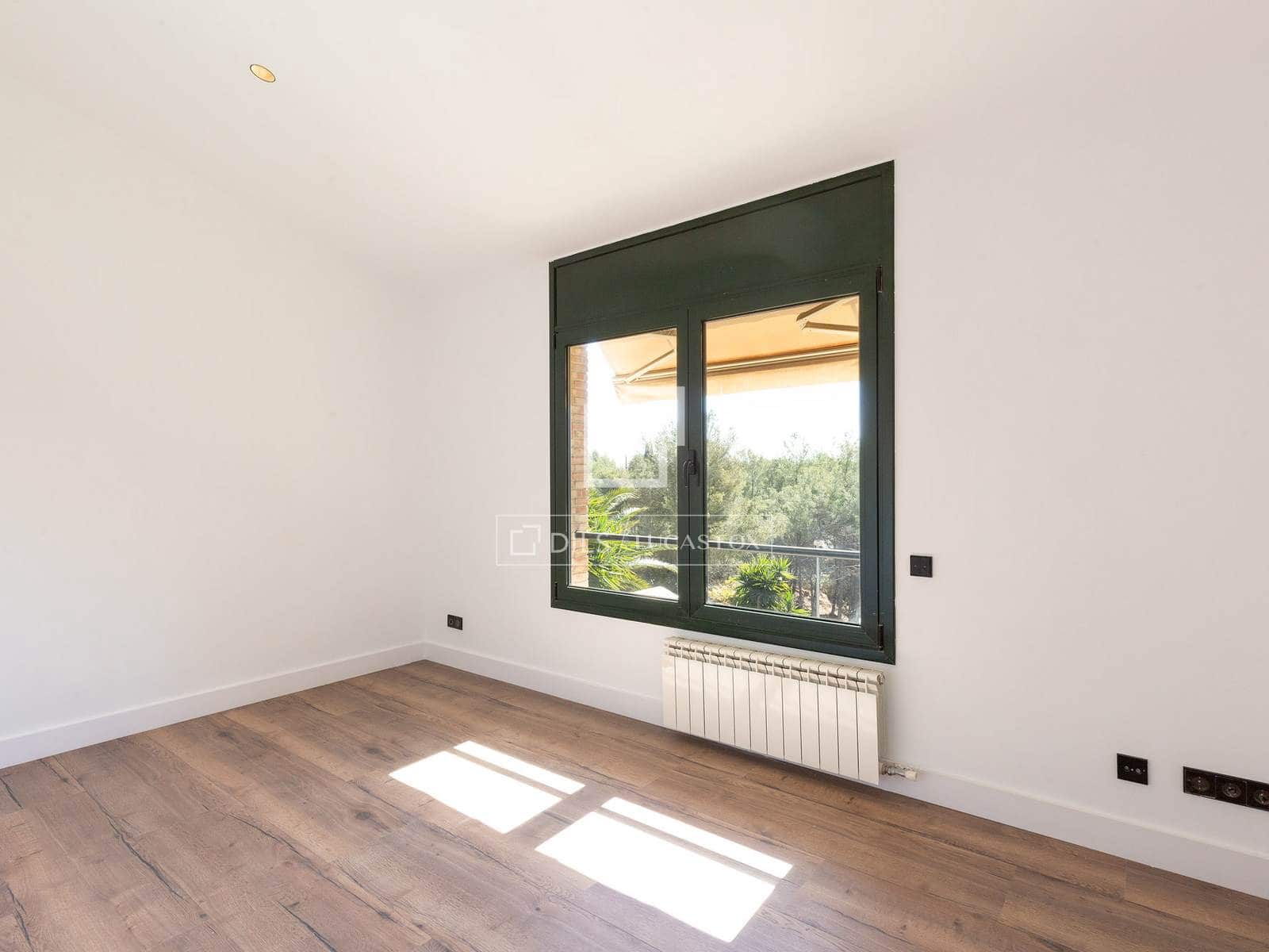 5 bedroom Villa for rent in Castelldefels with pool garage - € 10,500 (Ref: 9883681)