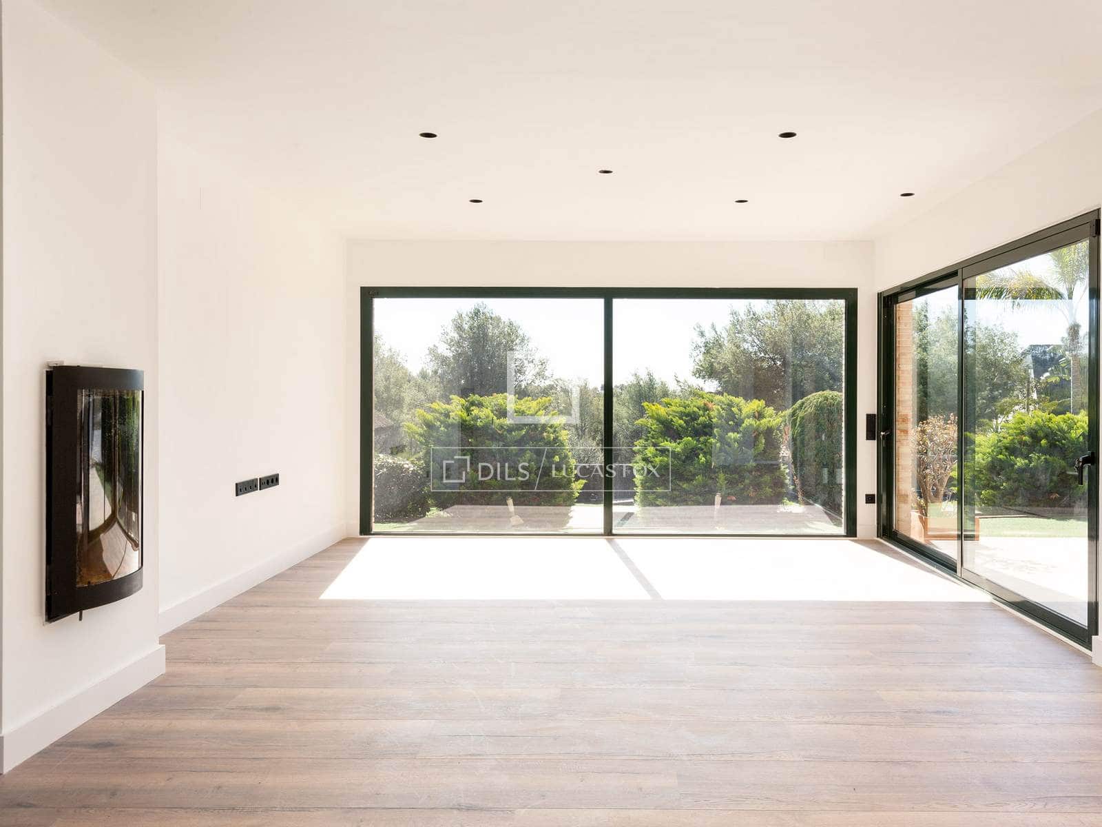 5 bedroom Villa for rent in Castelldefels with pool garage - € 10,500 (Ref: 9883681)