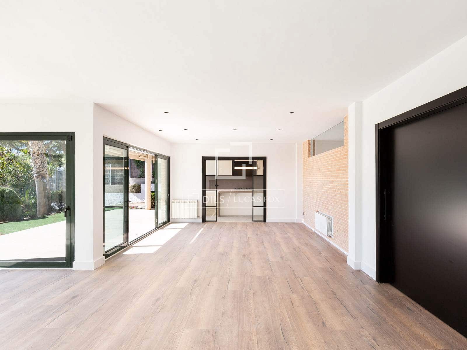 5 bedroom Villa for rent in Castelldefels with pool garage - € 10,500 (Ref: 9883681)