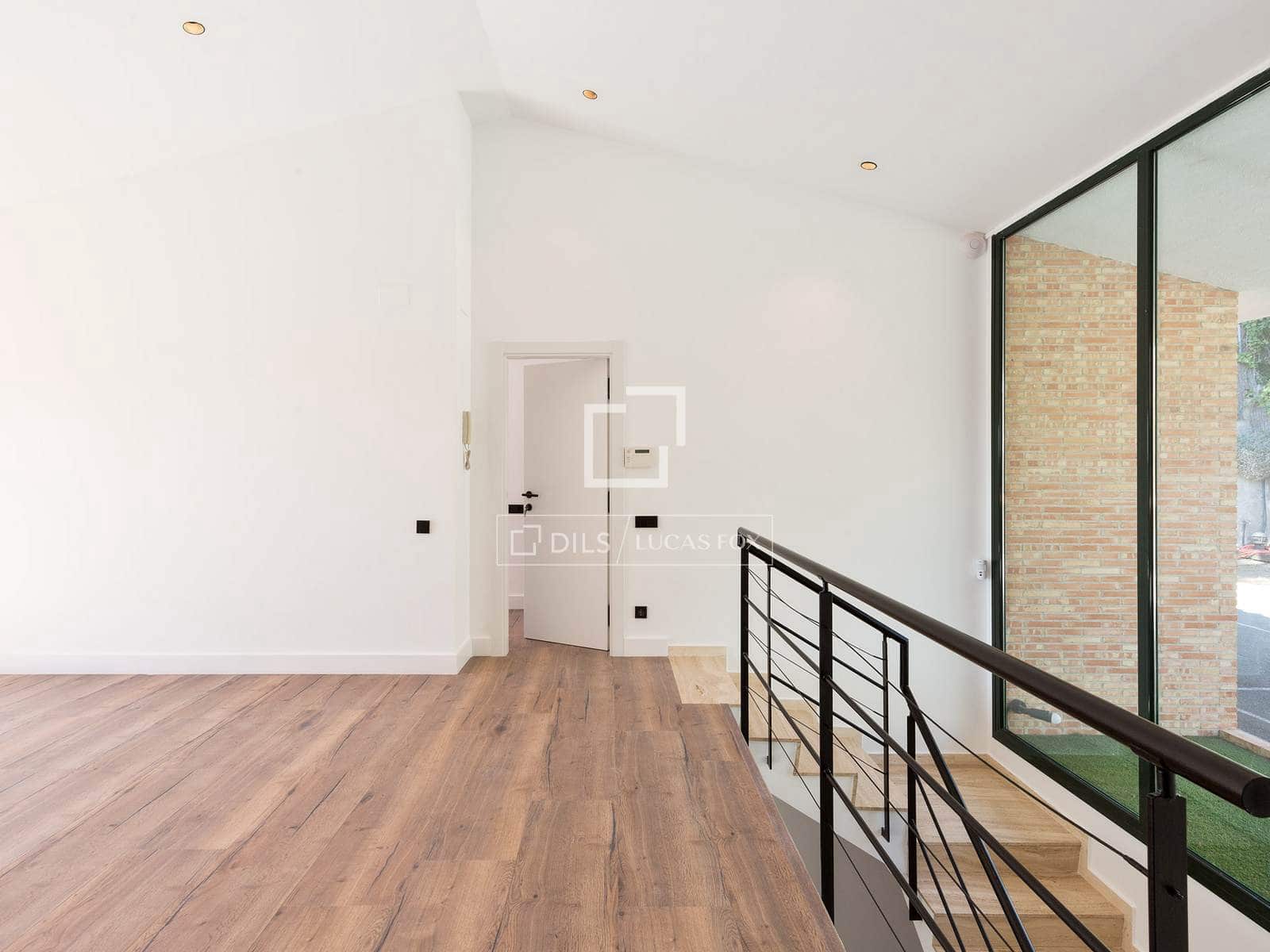5 bedroom Villa for rent in Castelldefels with pool garage - € 10,500 (Ref: 9883681)