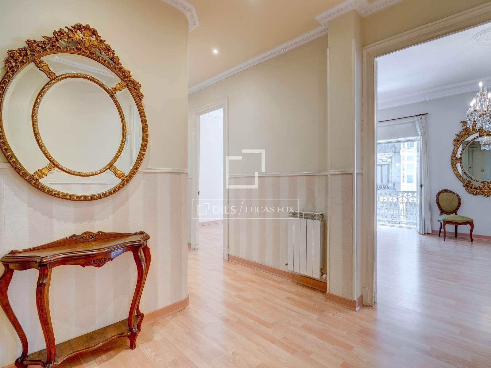 4 bedroom Apartment for sale in Donostia-San Sebastian - € 980,000 (Ref: 9883784)