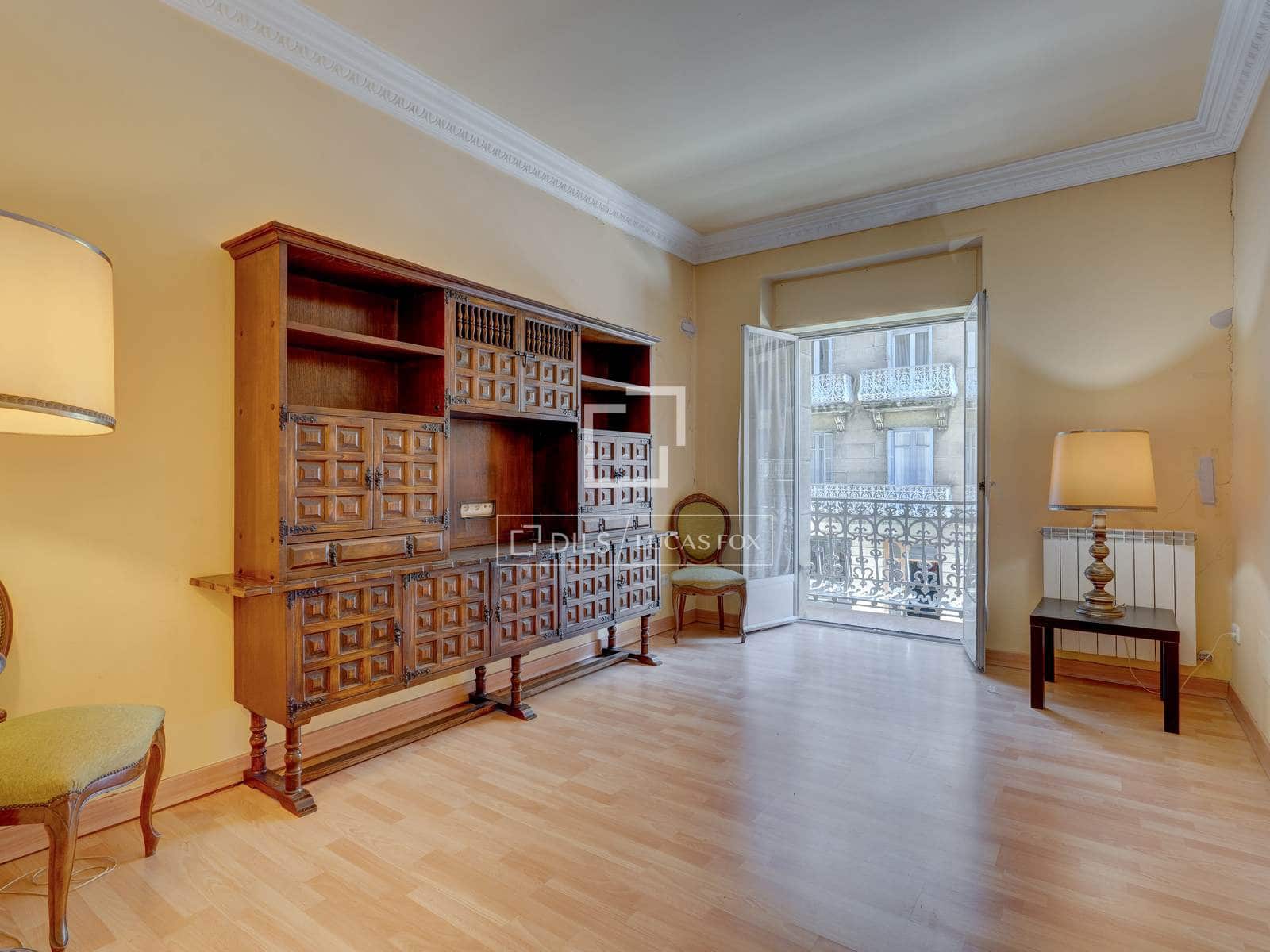 4 bedroom Apartment for sale in Donostia-San Sebastian - € 980,000 (Ref: 9883784)