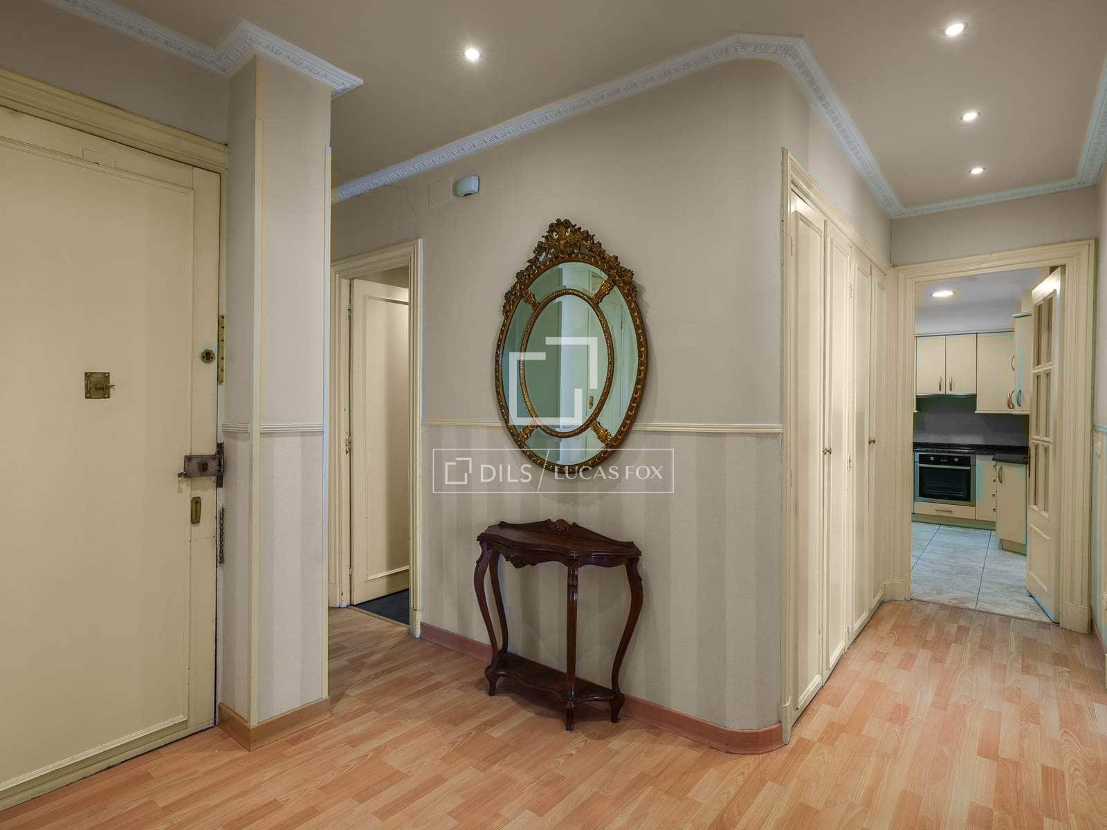 4 bedroom Apartment for sale in Donostia-San Sebastian - € 965,000 (Ref: 9883784)