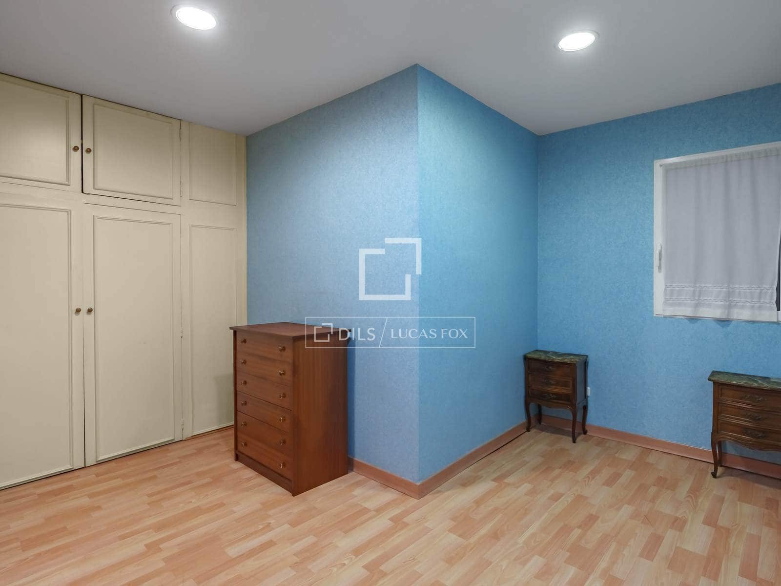 4 bedroom Apartment for sale in Donostia-San Sebastian - € 965,000 (Ref: 9883784)