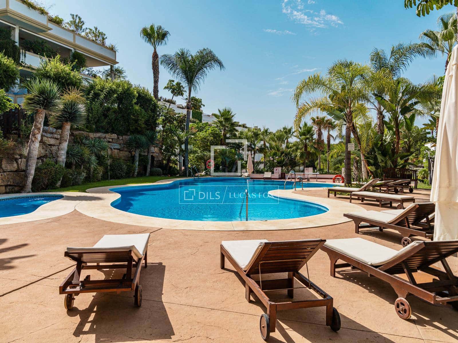 3 soveværelse Penthouse til salg i Marbella med swimmingpool garage - € 1.995.000 (Ref: 9883786)