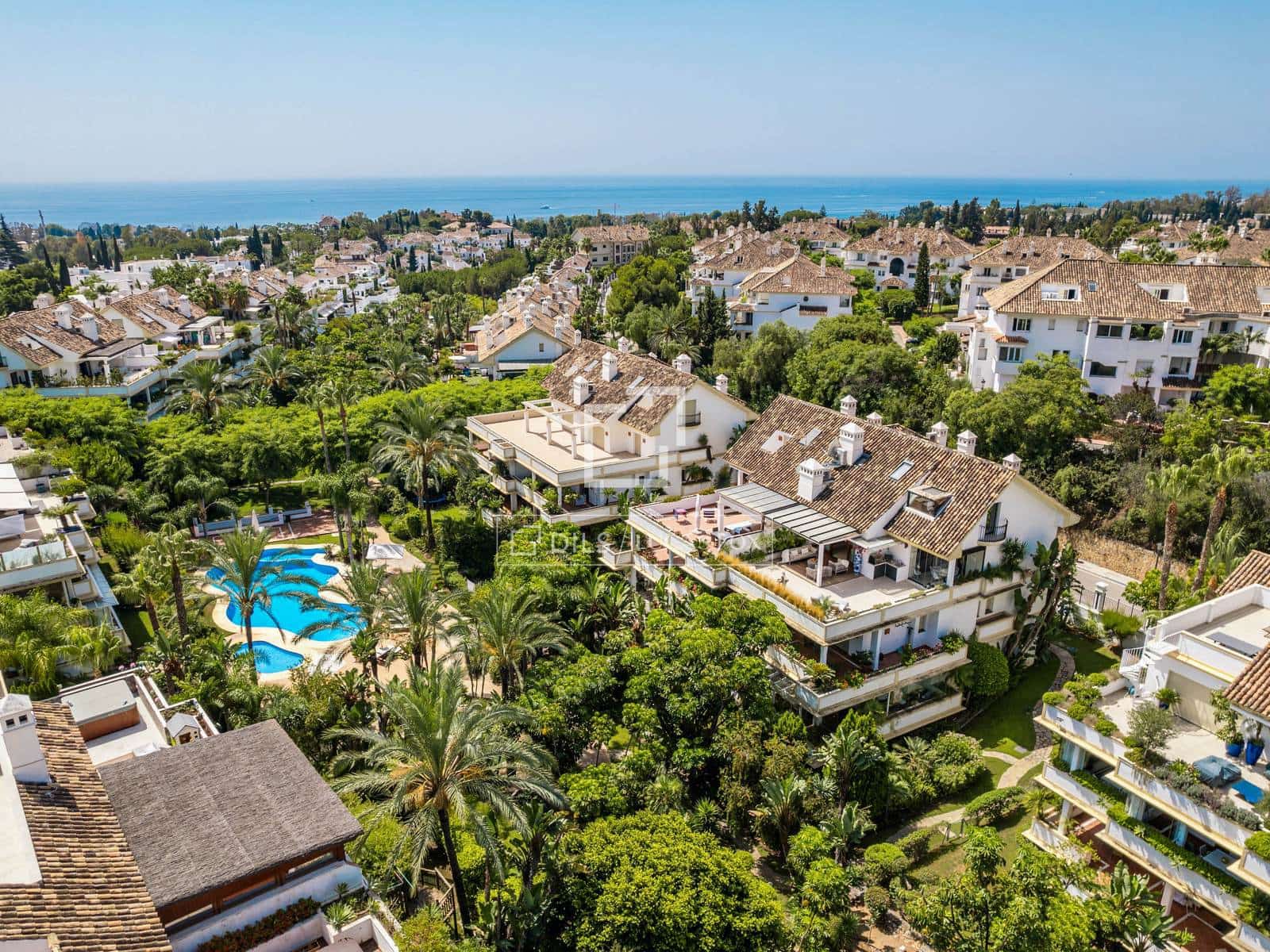 3 soveværelse Penthouse til salg i Marbella med swimmingpool garage - € 1.995.000 (Ref: 9883786)