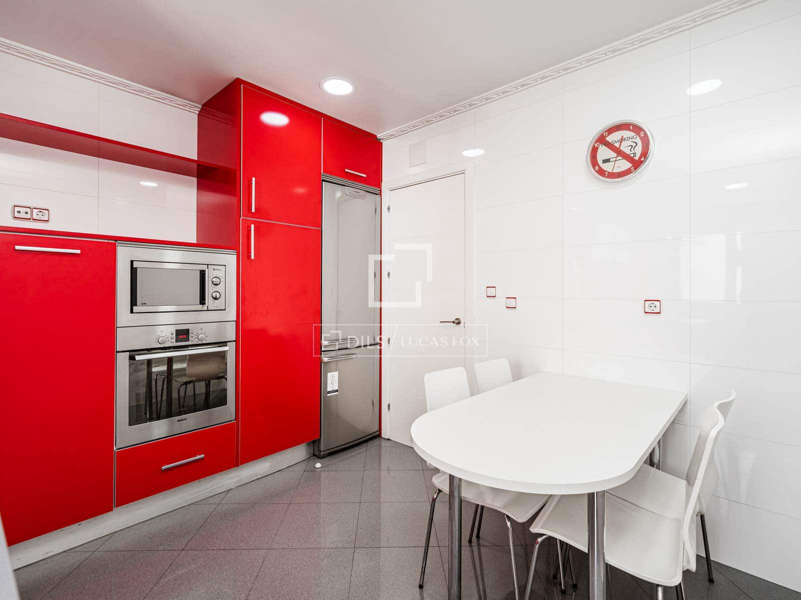4 soveværelse Lejlighed til salg i Madrid by - € 899.000 (Ref: 9889125)