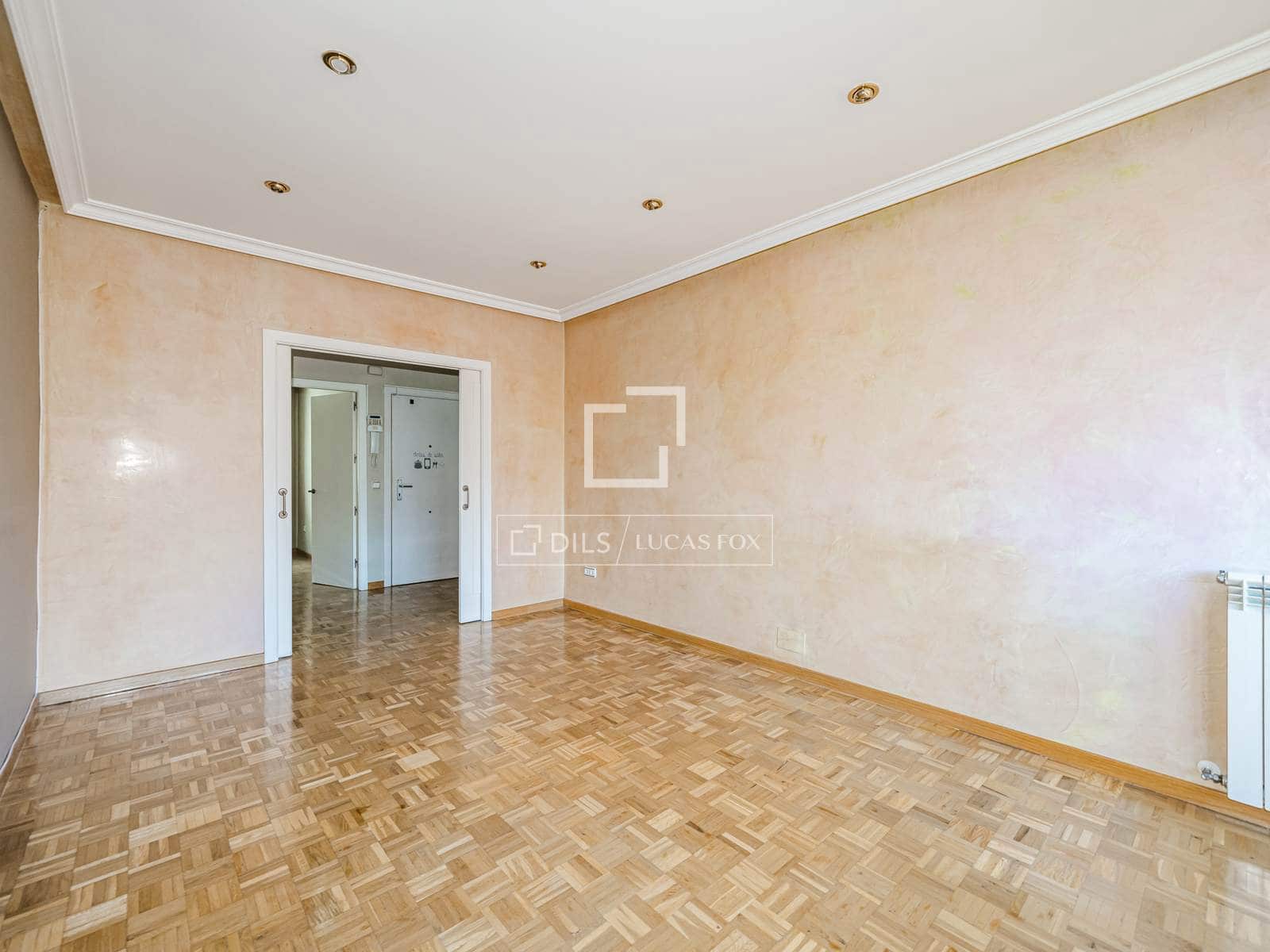 4 soveværelse Lejlighed til salg i Madrid by - € 899.000 (Ref: 9889125)