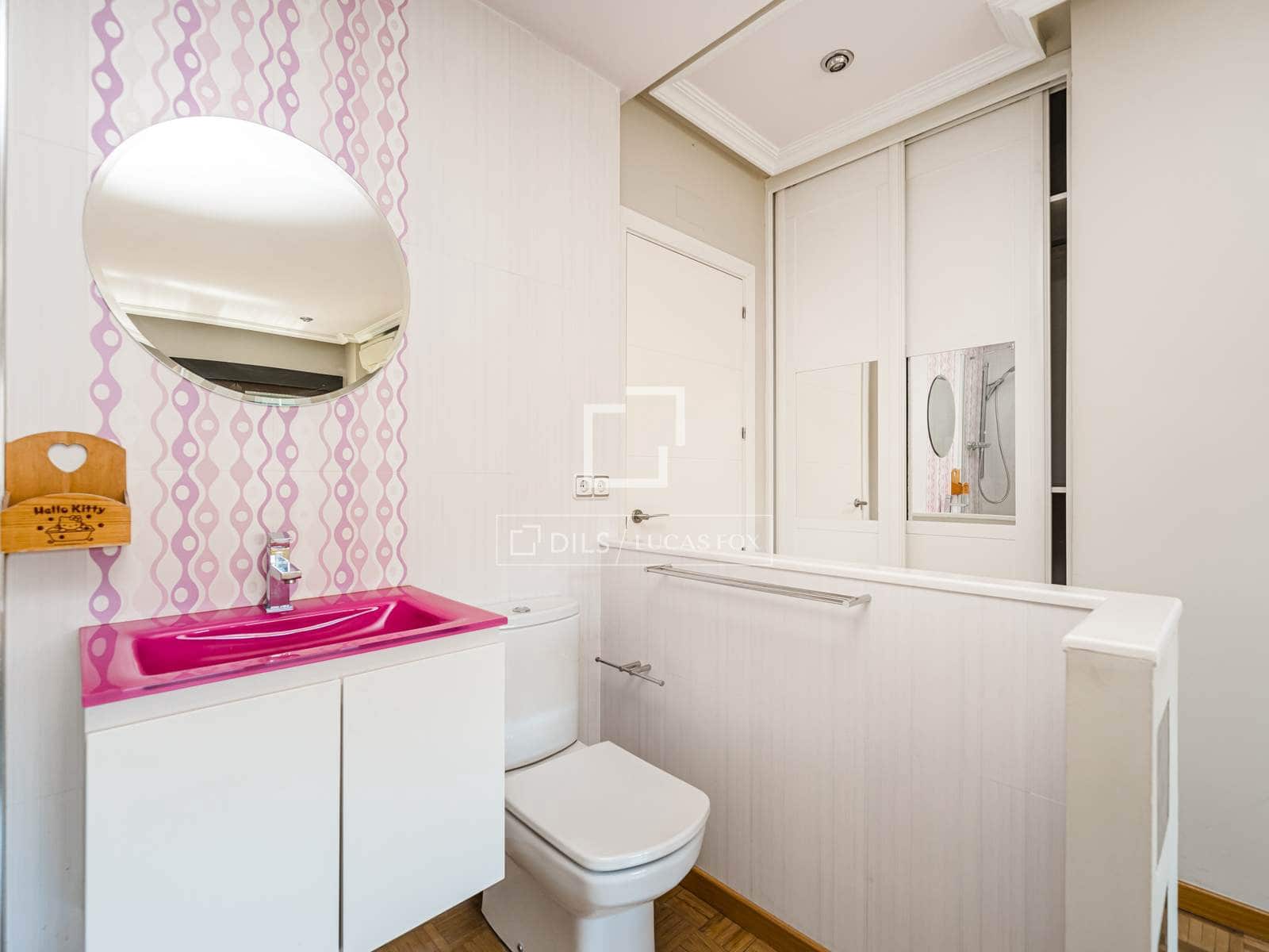 4 soveværelse Lejlighed til salg i Madrid by - € 899.000 (Ref: 9889125)