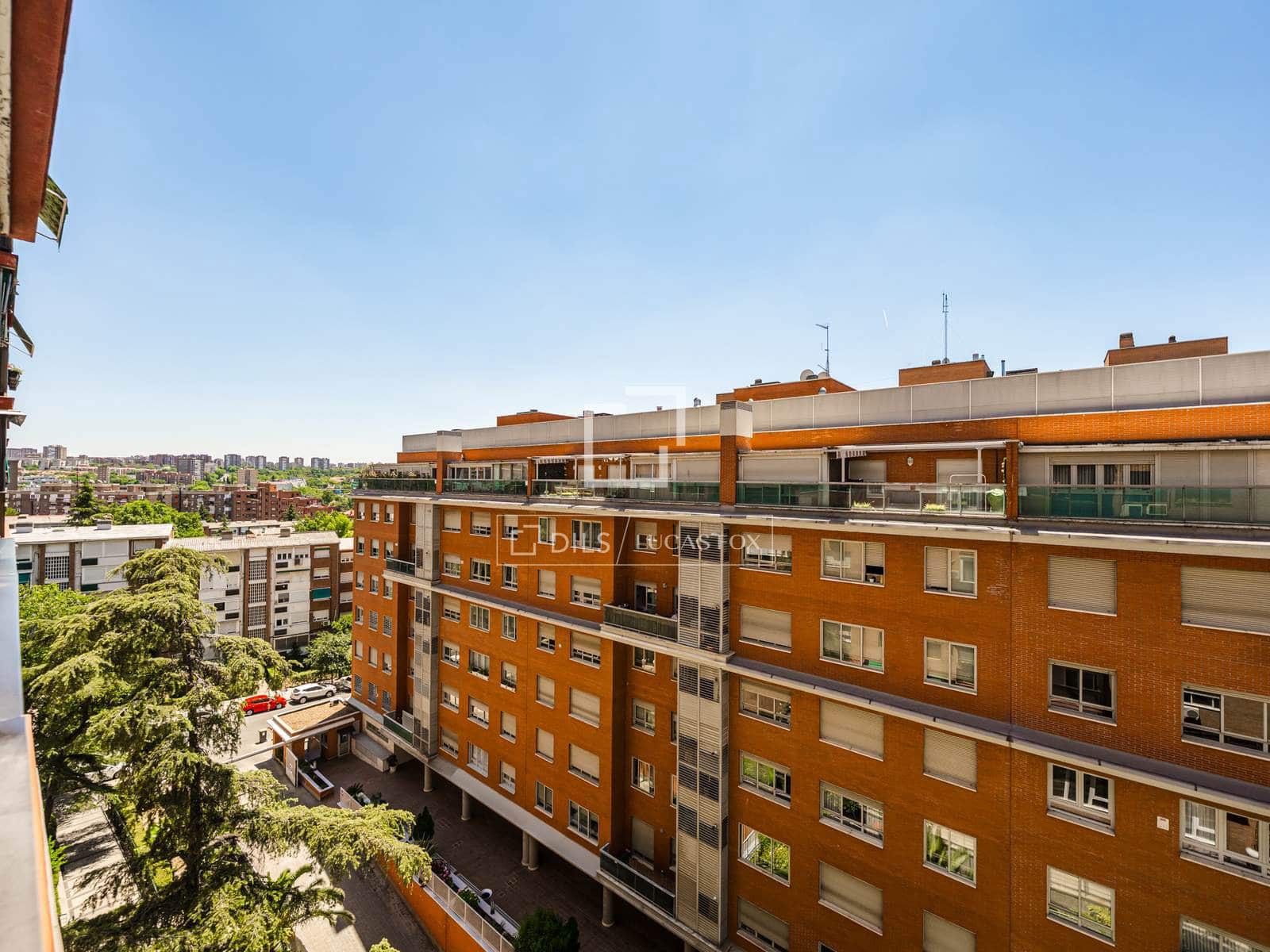 4 soveværelse Lejlighed til salg i Madrid by - € 899.000 (Ref: 9889125)