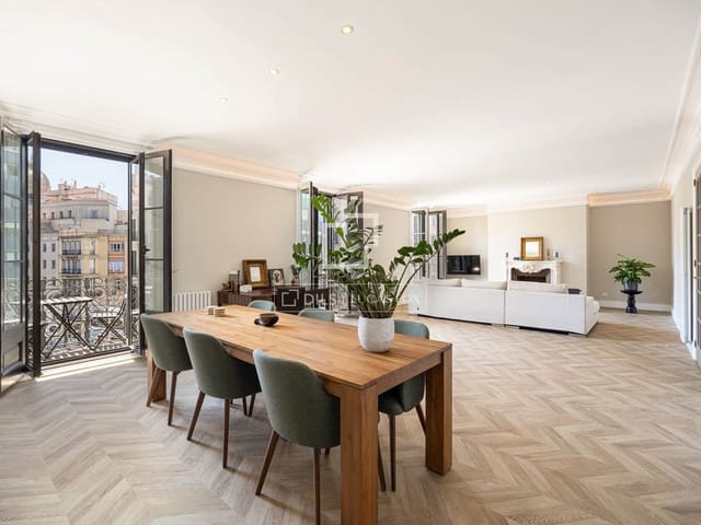 4 soveværelse Lejlighed til salg i Barcelona by - € 2.150.000 (Ref: 9889255)