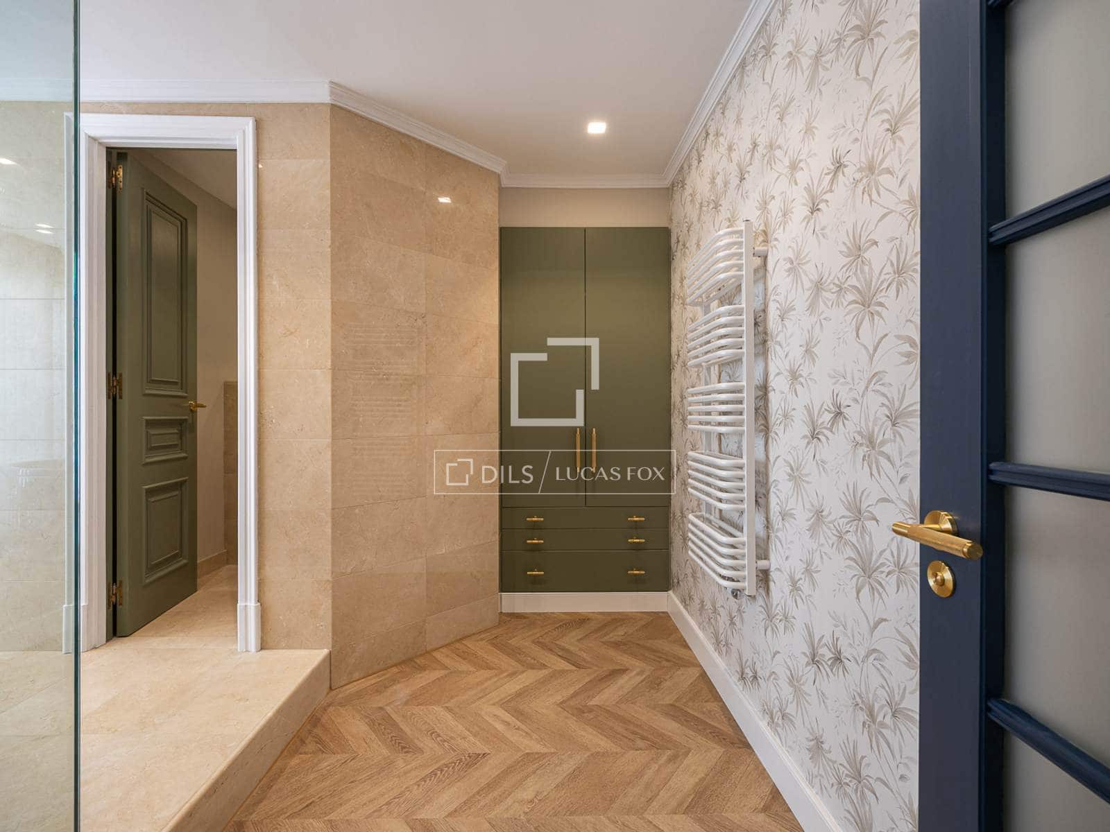 4 soveværelse Lejlighed til salg i Barcelona by - € 2.150.000 (Ref: 9889255)