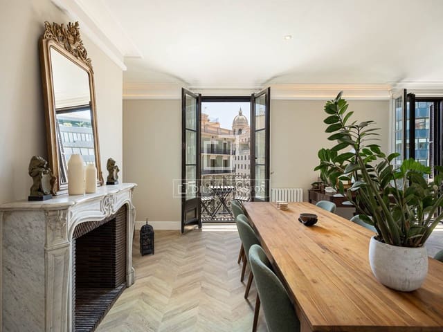 4 soveværelse Lejlighed til salg i Barcelona by - € 2.150.000 (Ref: 9889255)