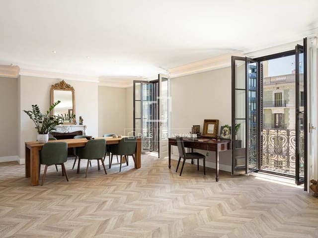 4 soveværelse Lejlighed til salg i Barcelona by - € 2.150.000 (Ref: 9889255)