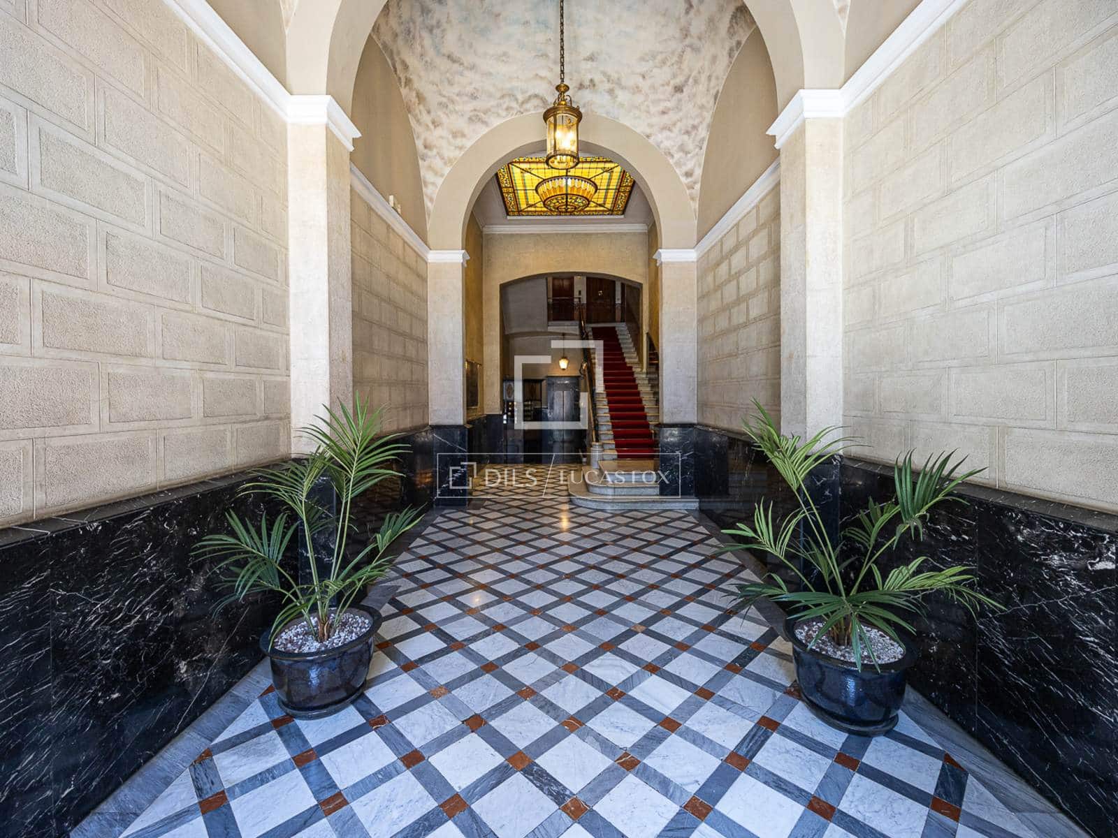 4 soveværelse Lejlighed til salg i Barcelona by - € 2.150.000 (Ref: 9889255)