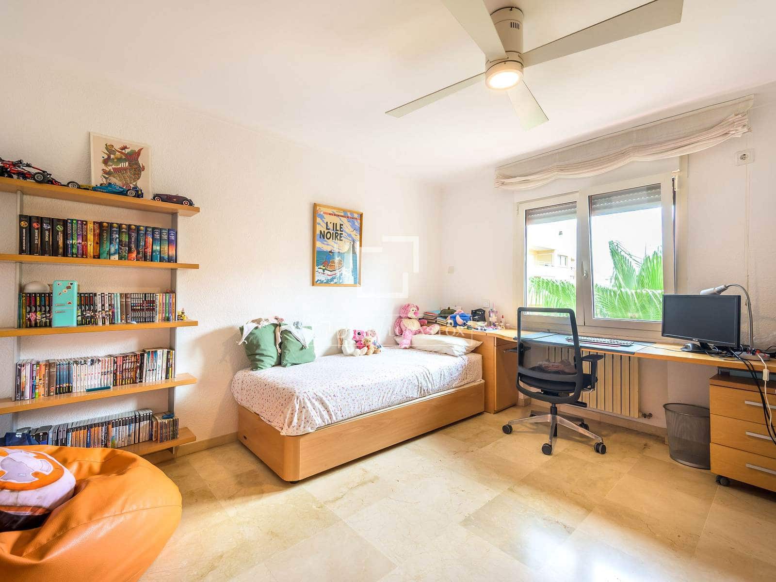 4 bedroom Apartment for sale in Ibiza / Eivissa town with garage - € 1,390,000 (Ref: 9889256)