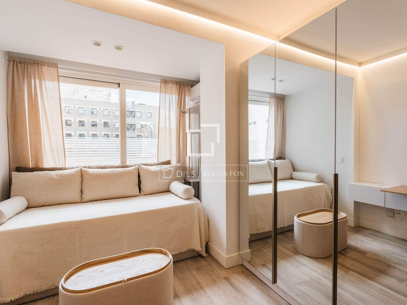 1 slaapkamer Appartement te huur in Madrid stad - € 1.300 (Ref: 9889258)
