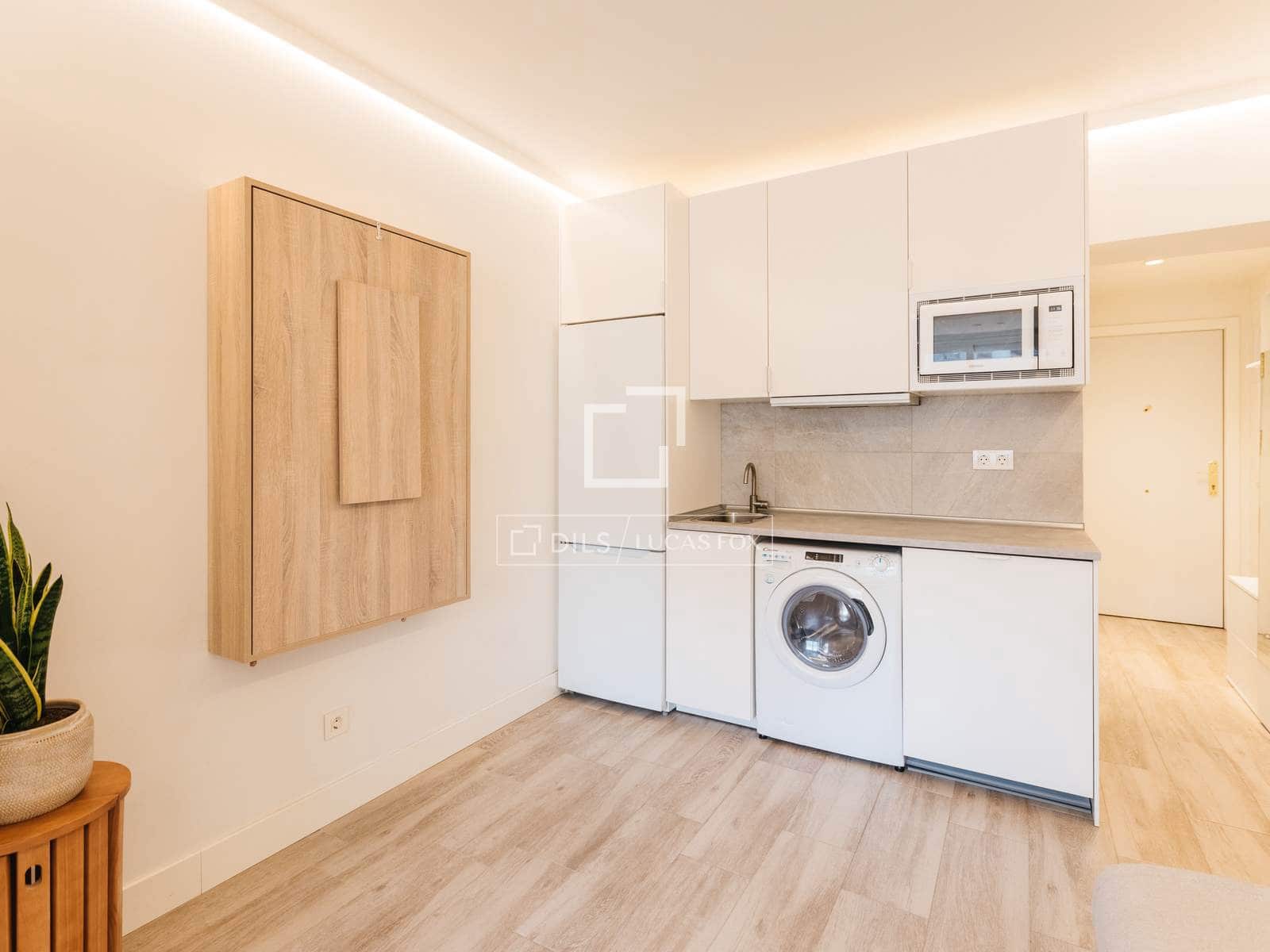 1 slaapkamer Appartement te huur in Madrid stad - € 1.300 (Ref: 9889258)