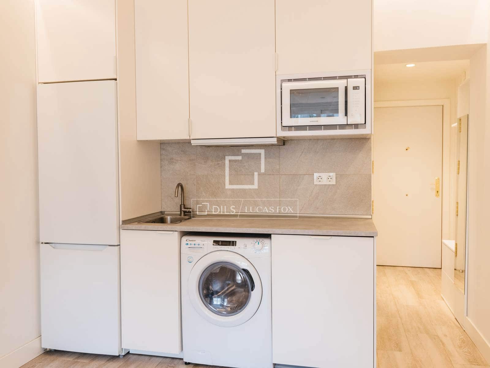 1 slaapkamer Appartement te huur in Madrid stad - € 1.300 (Ref: 9889258)