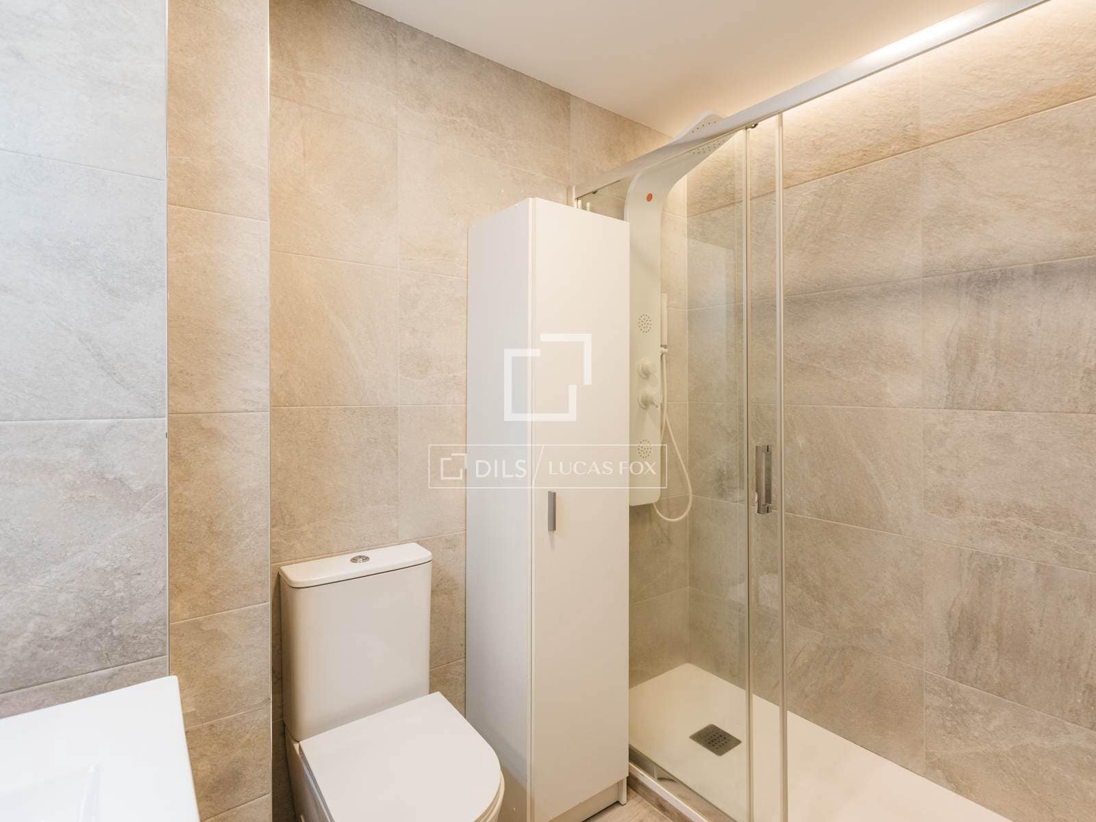 1 slaapkamer Appartement te huur in Madrid stad - € 1.300 (Ref: 9889258)