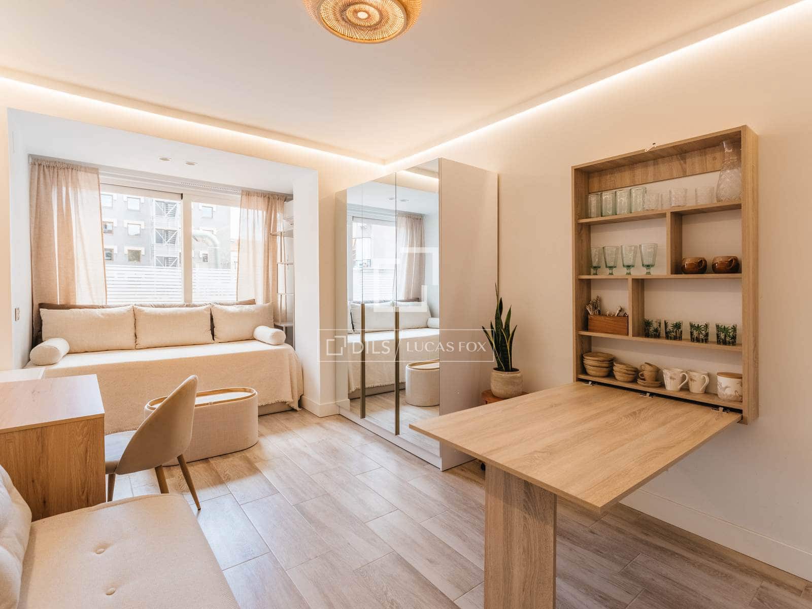 1 slaapkamer Appartement te huur in Madrid stad - € 1.300 (Ref: 9889258)
