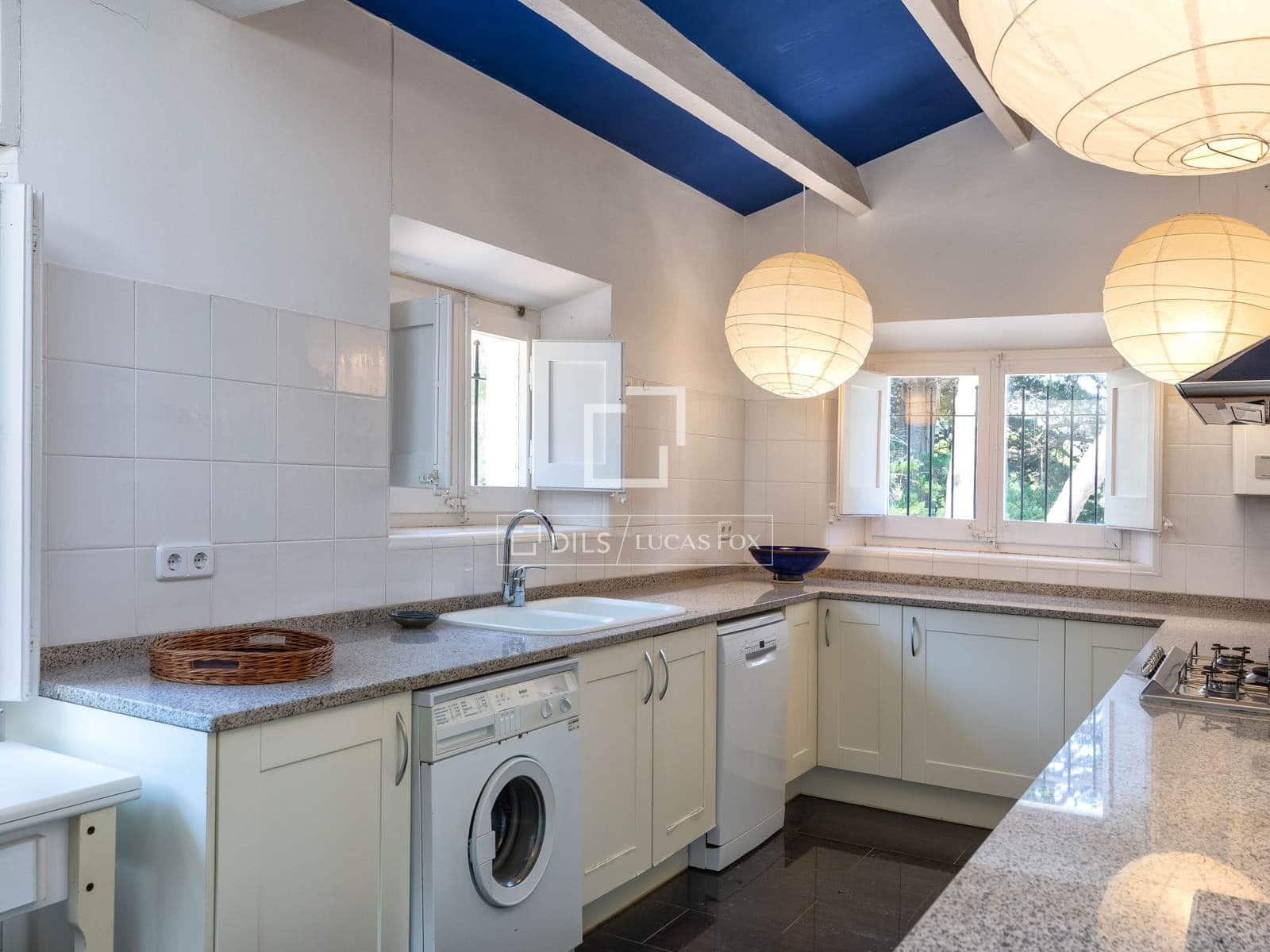 9 soverom Villa til salgs i Begur med svømmebasseng garasje - € 5 000 000 (Ref: 9889353)