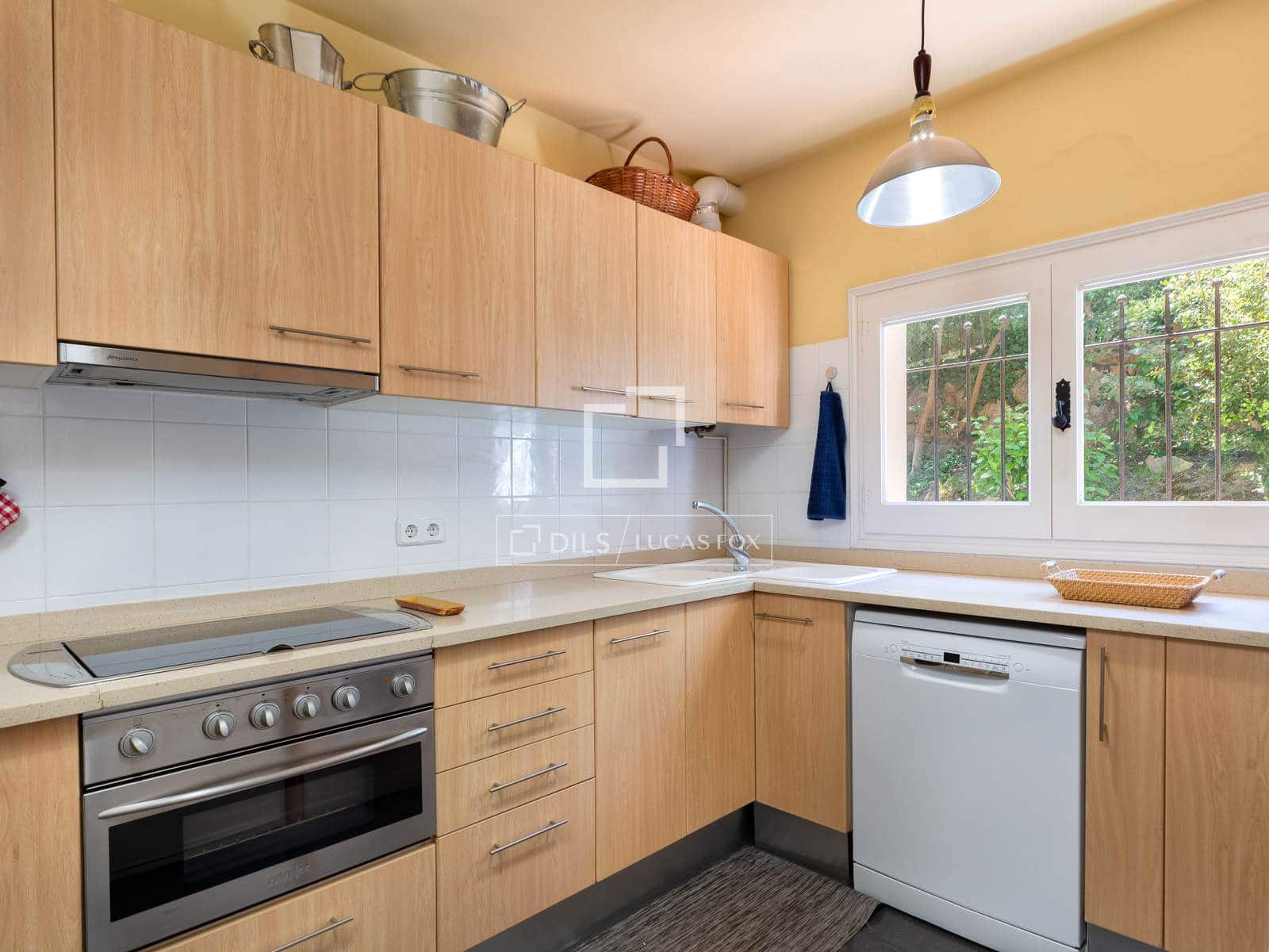 9 soverom Villa til salgs i Begur med svømmebasseng garasje - € 5 000 000 (Ref: 9889353)
