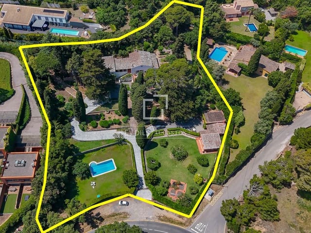 9 sypialnia Willa na sprzedaż w Begur z basenem garażem - 5 000 000 € (Ref: 9889353)