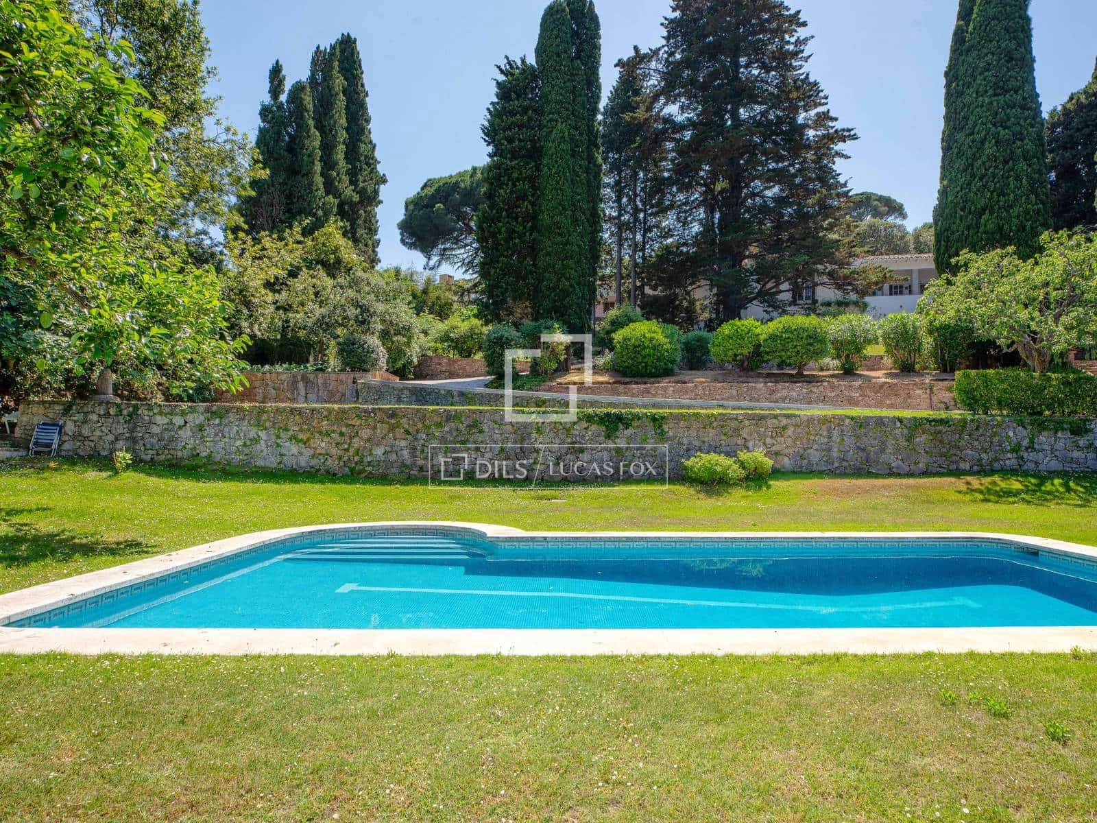 9 soverom Villa til salgs i Begur med svømmebasseng garasje - € 5 000 000 (Ref: 9889353)