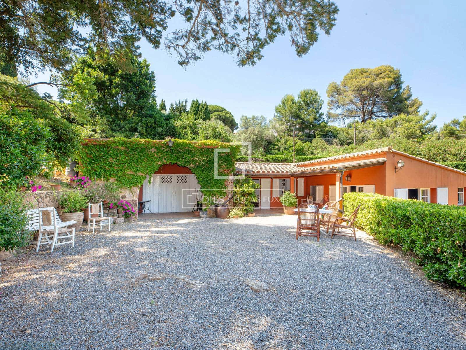 9 soverom Villa til salgs i Begur med svømmebasseng garasje - € 5 000 000 (Ref: 9889353)