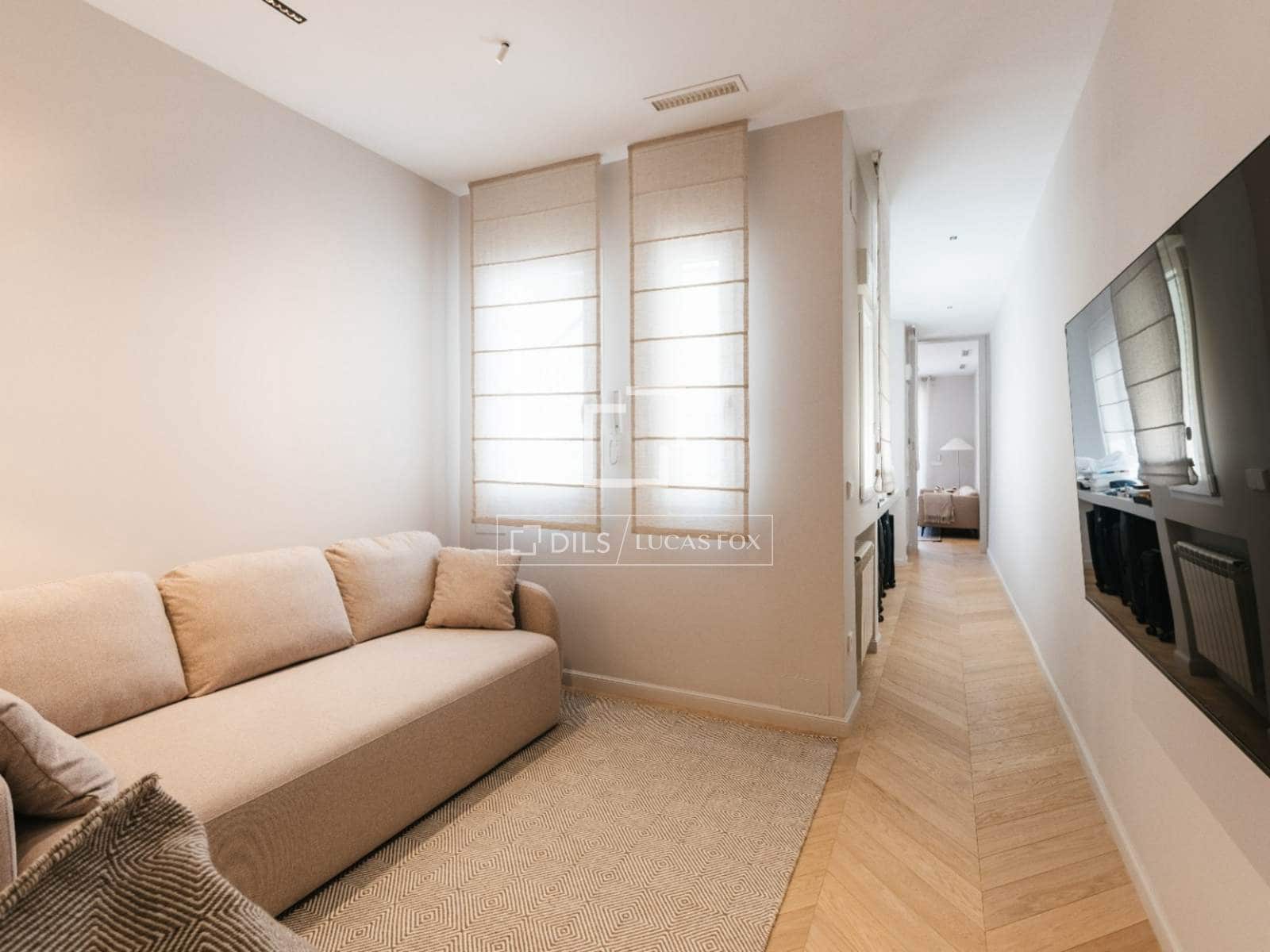 2 slaapkamer Appartement te huur in Madrid stad - € 6.200 (Ref: 9889355)
