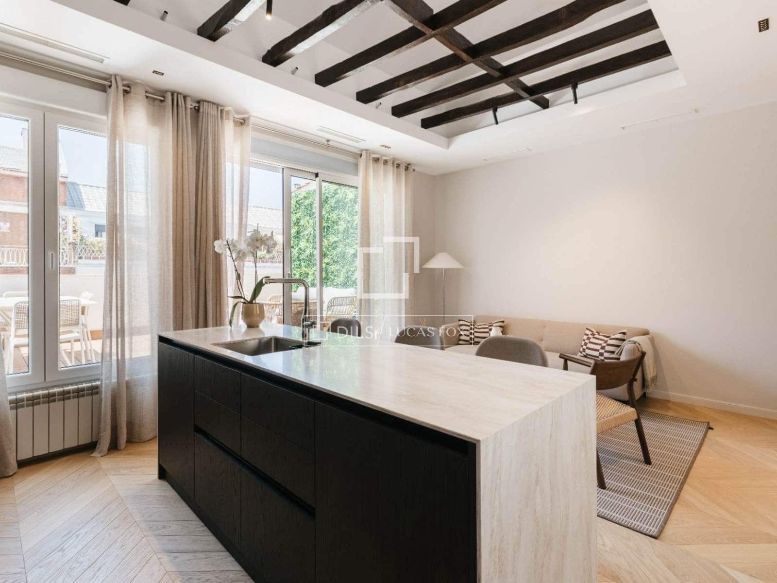 2 slaapkamer Appartement te huur in Madrid stad - € 6.200 (Ref: 9889355)