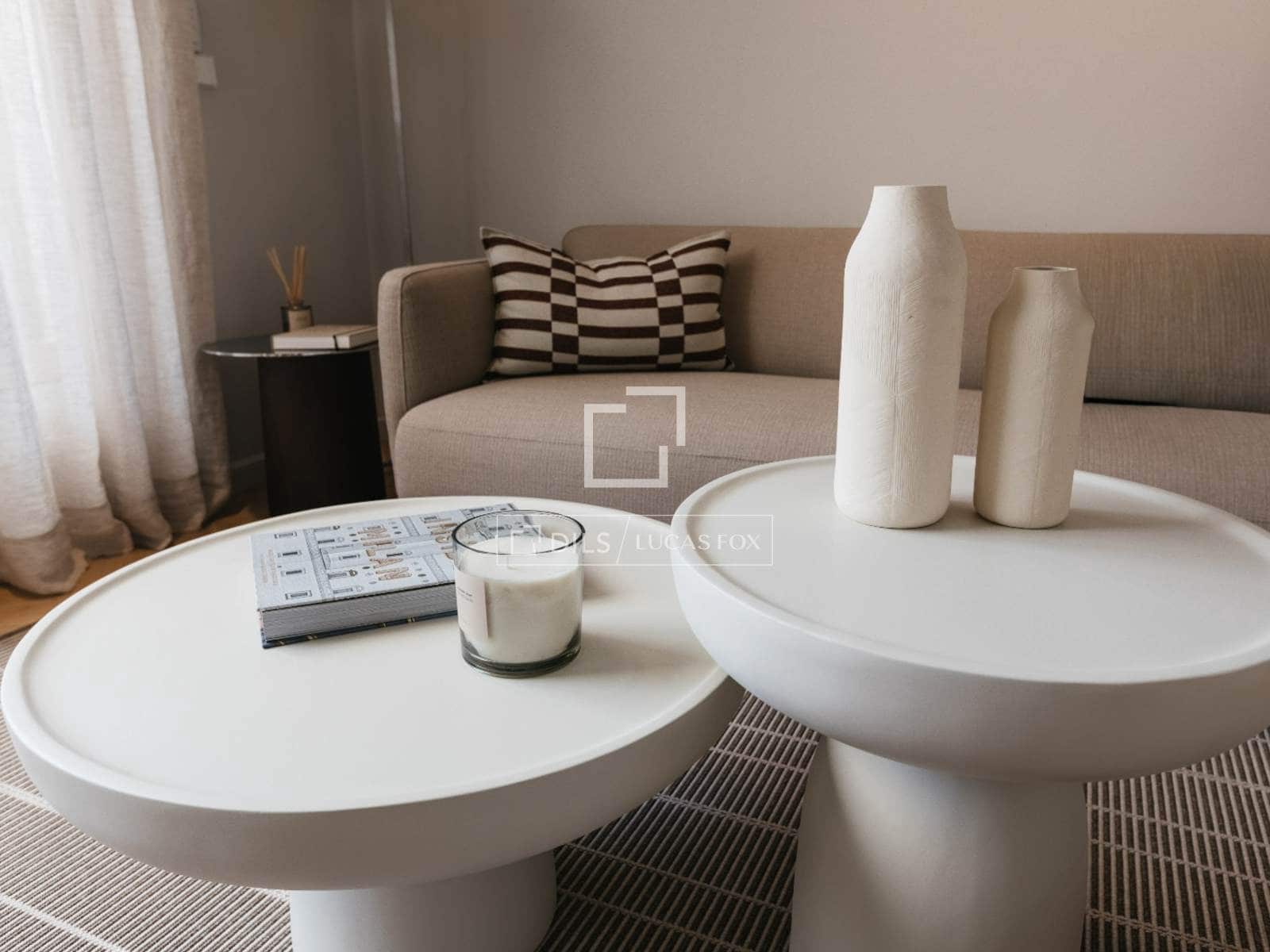 2 slaapkamer Appartement te huur in Madrid stad - € 6.200 (Ref: 9889355)
