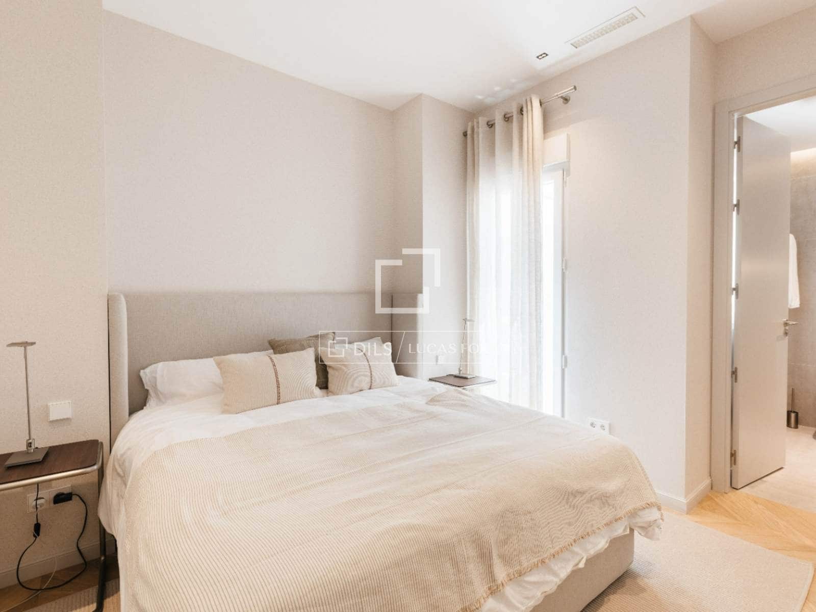 2 slaapkamer Appartement te huur in Madrid stad - € 6.200 (Ref: 9889355)