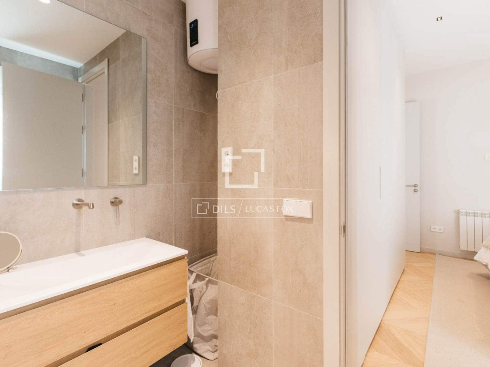 2 slaapkamer Appartement te huur in Madrid stad - € 6.200 (Ref: 9889355)