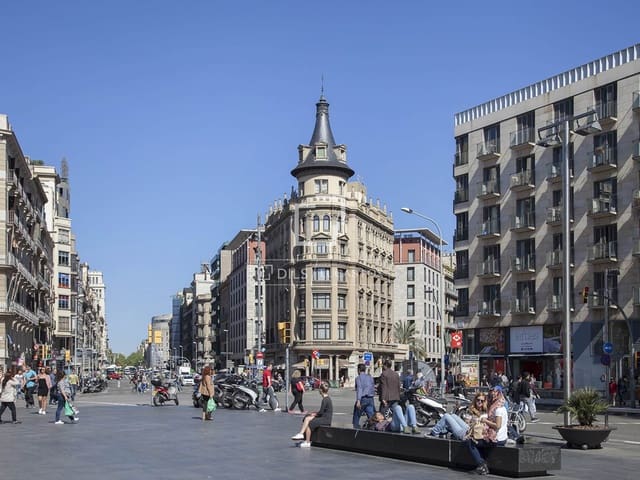 2 soveværelse Lejlighed til salg i Barcelona by - € 490.000 (Ref: 9889423)