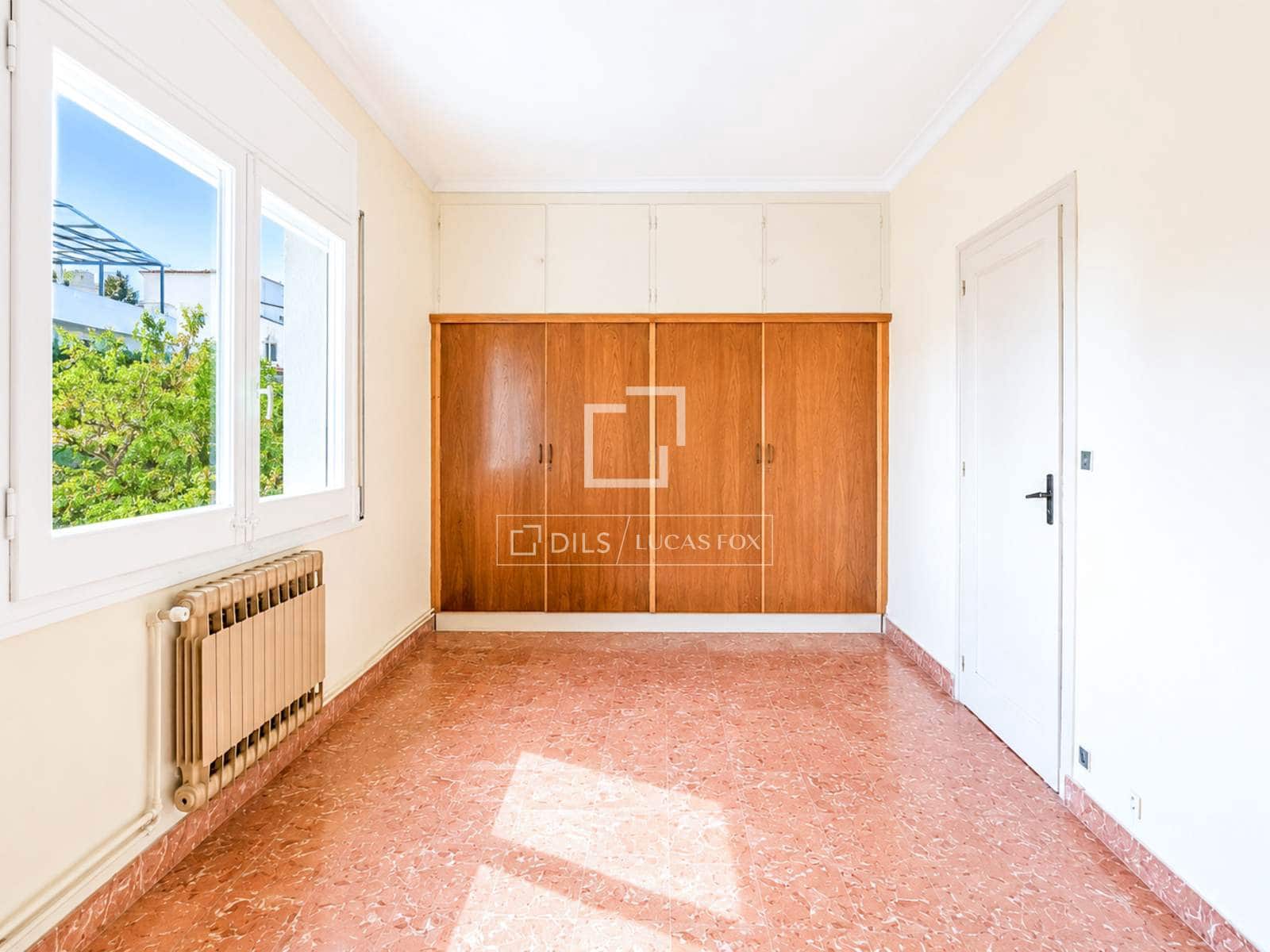 4 sovrum Villa till salu i Sitges med garage - 790 000 € (Ref: 9889528)