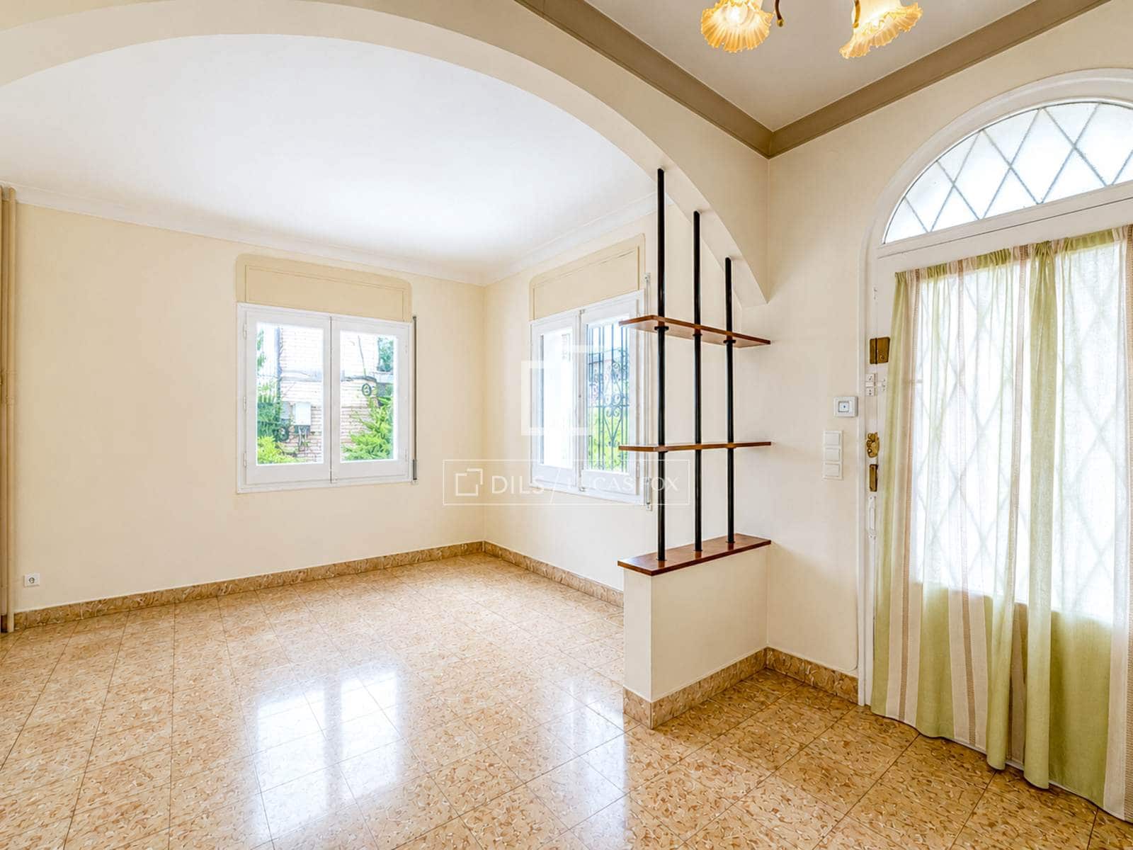 4 sovrum Villa till salu i Sitges med garage - 790 000 € (Ref: 9889528)