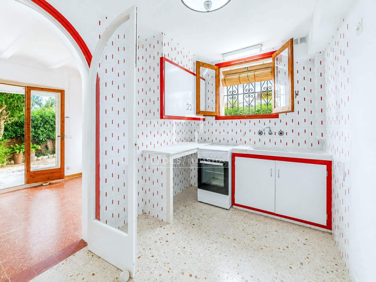 4 sovrum Villa till salu i Sitges med garage - 790 000 € (Ref: 9889528)